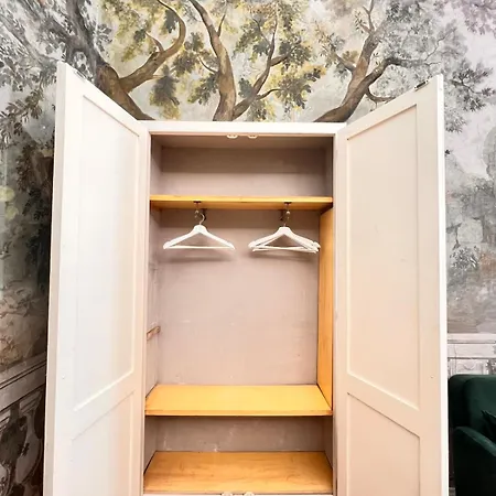 Historic Fresco Colosseum Boutique *