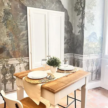 Historic Fresco Colosseum Boutique * Rome